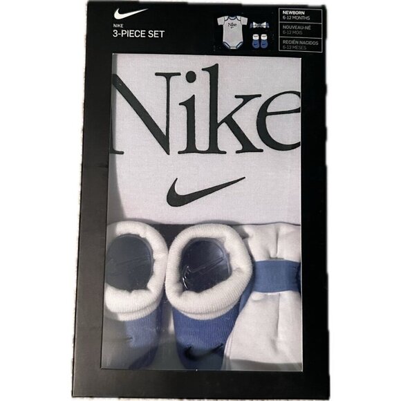 Nike 3 Piece Infant Set- NWT- 6-12 months - Picture 1 of 2